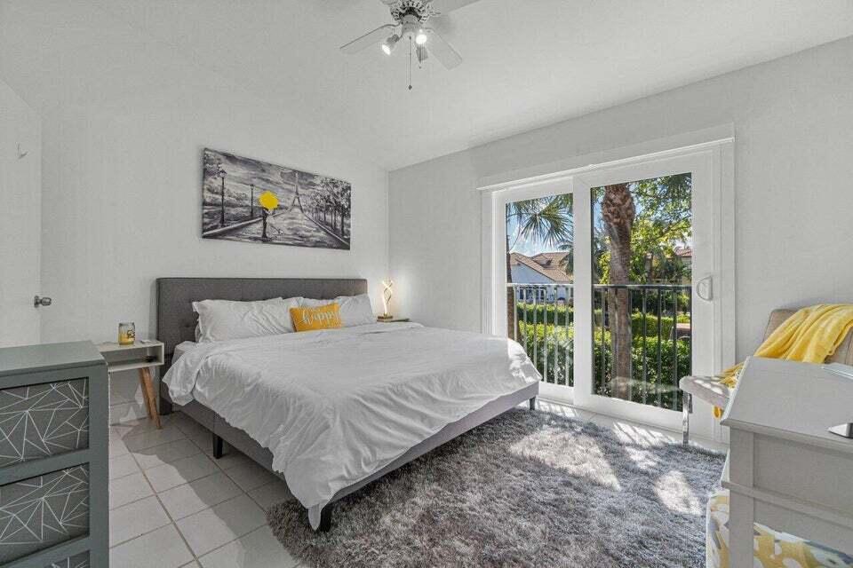 980 Jeffery Street Boca Raton, FL 33487 - Photo 10 of 20 10