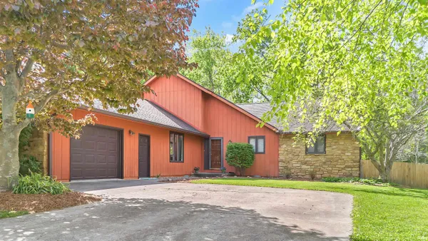 $499,900 | 2512 East Rock Creek Drive, Bloomington, IN 47401