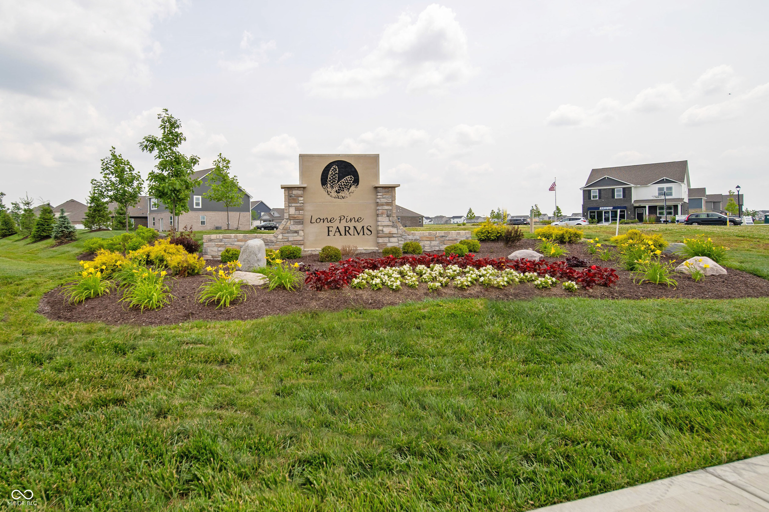 5924 Norfolk Road Greenwood, IN 46143 - Photo 3 of 7