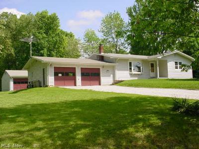 4247 Ellsworth Road Stow, OH 44224 - Photo 1 of 1 FRONT VIEW