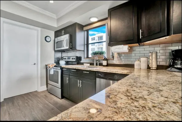 $3,250 | 300 Croton Avenue, Unit 102, Lantana, FL 33462