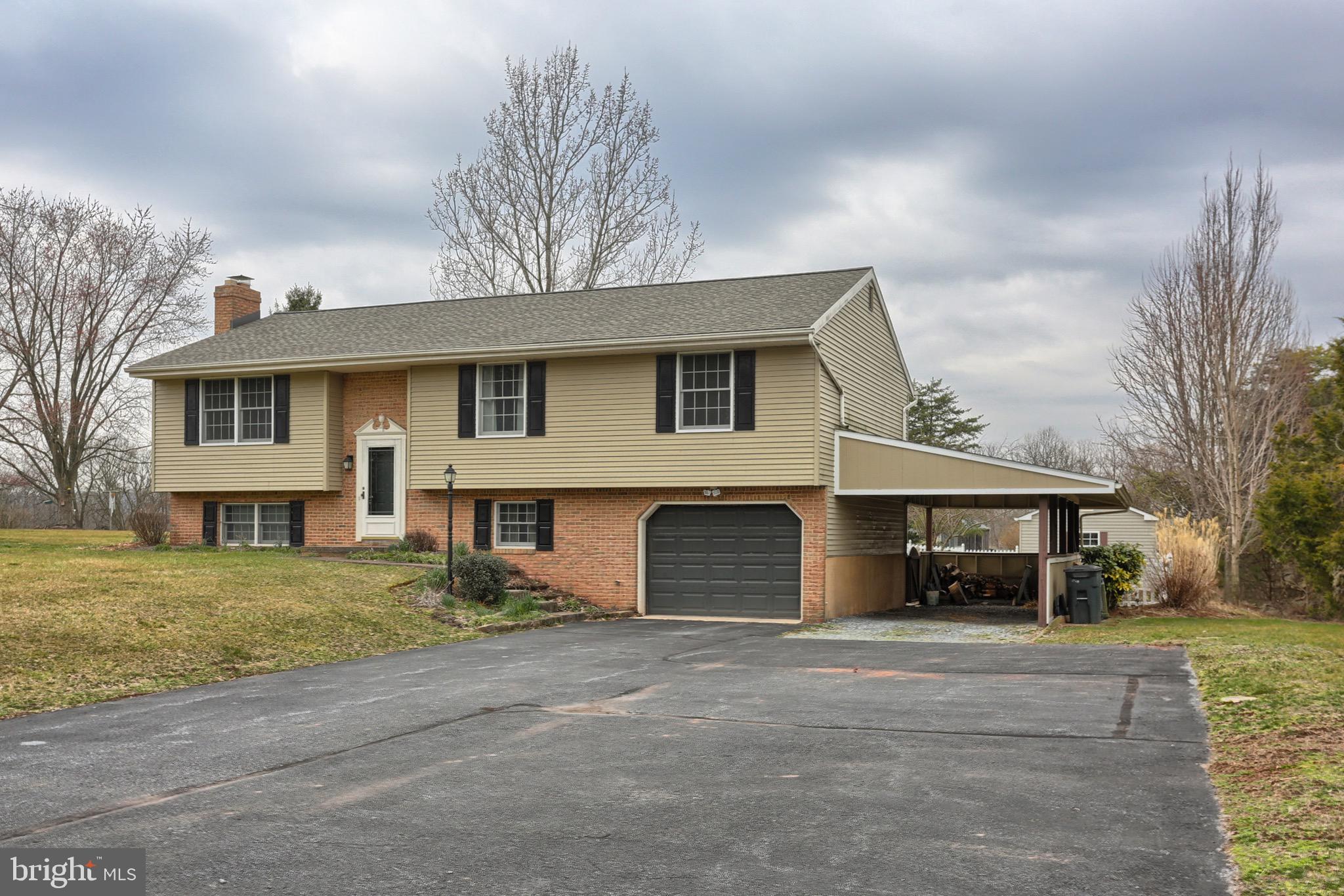 709 Cedar Road Hershey, PA 17033 - Photo 3 of 40 Gallery Image 3