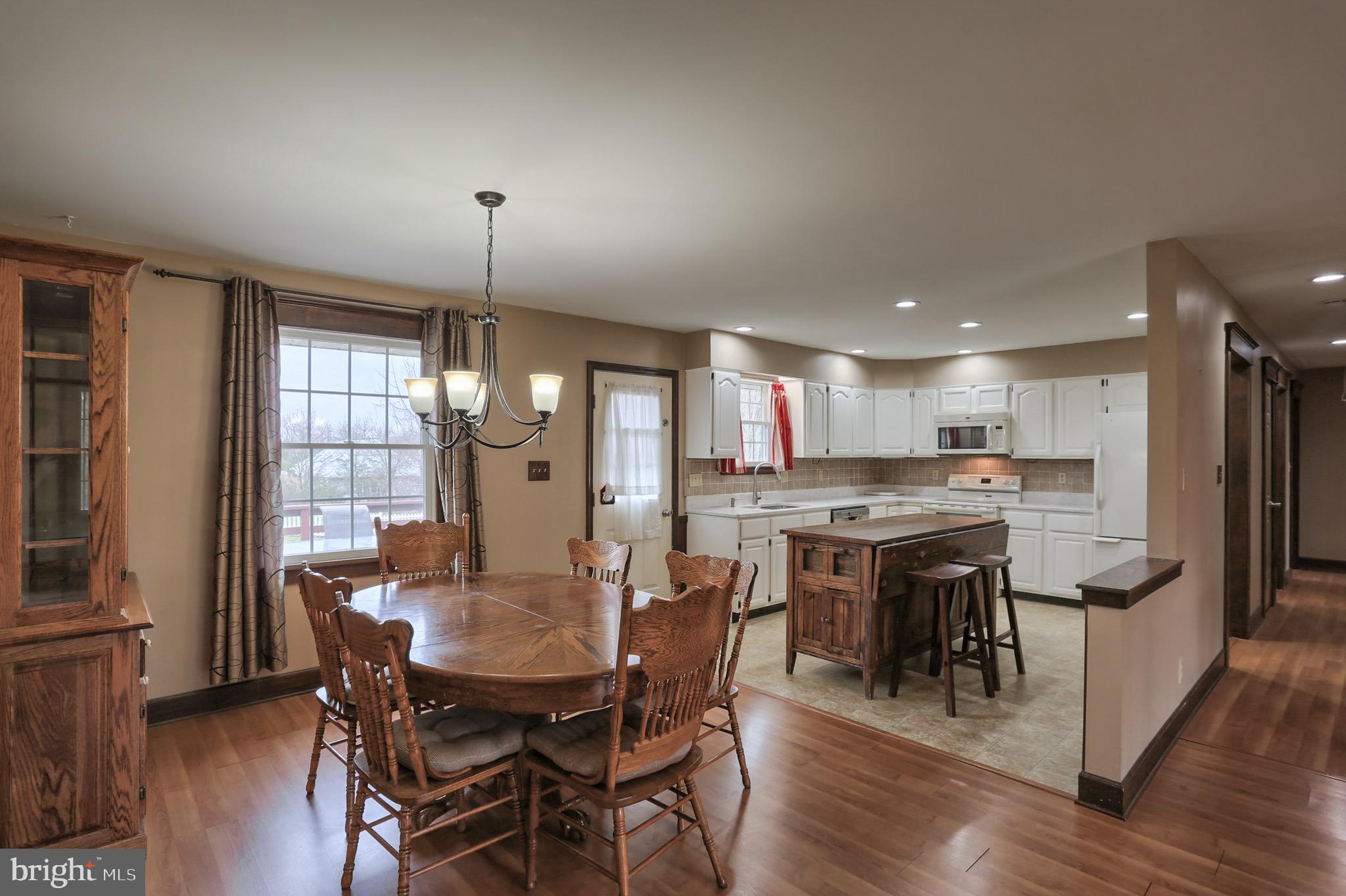 709 Cedar Road Hershey, PA 17033 - Photo 8 of 40 Gallery Image 8