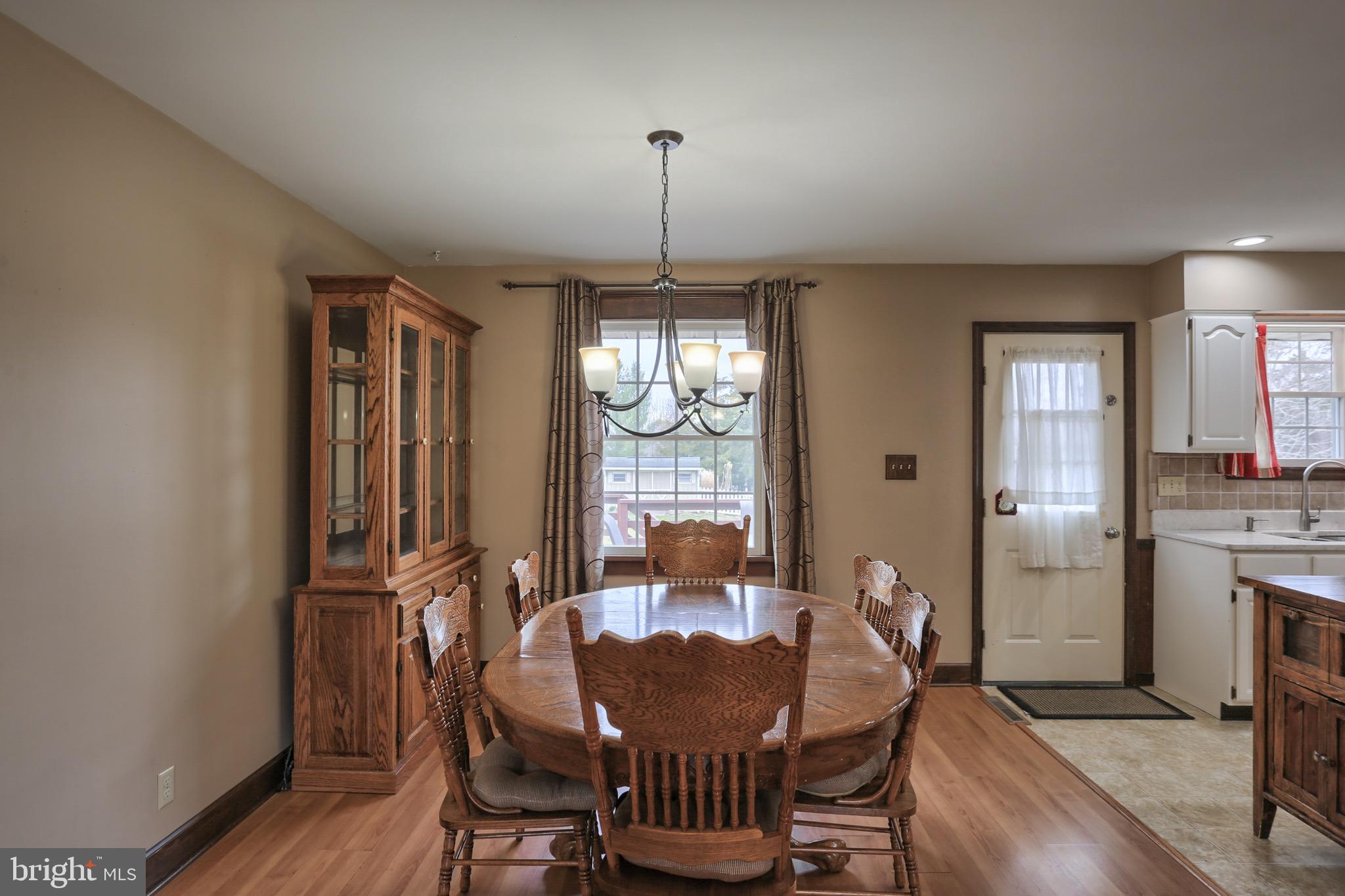 709 Cedar Road Hershey, PA 17033 - Photo 9 of 40 Gallery Image 9