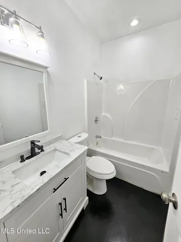 $2,200 | 101 Brisco Drive, Vicksburg, MS 39180