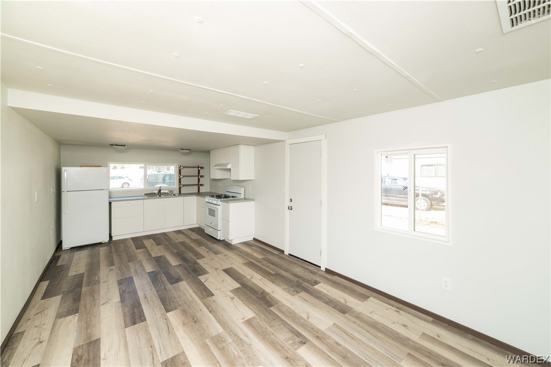4766 North Sierra Road Kingman, AZ 86409 - Photo 7 of 38