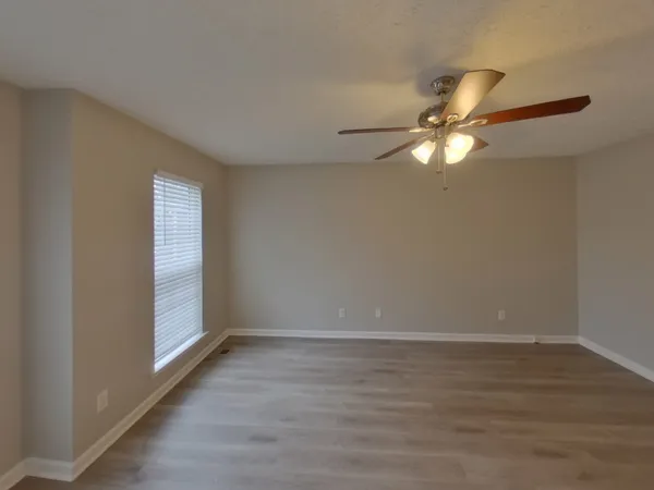 $1,949 | 2210 Burr Court, Murfreesboro, TN 37129