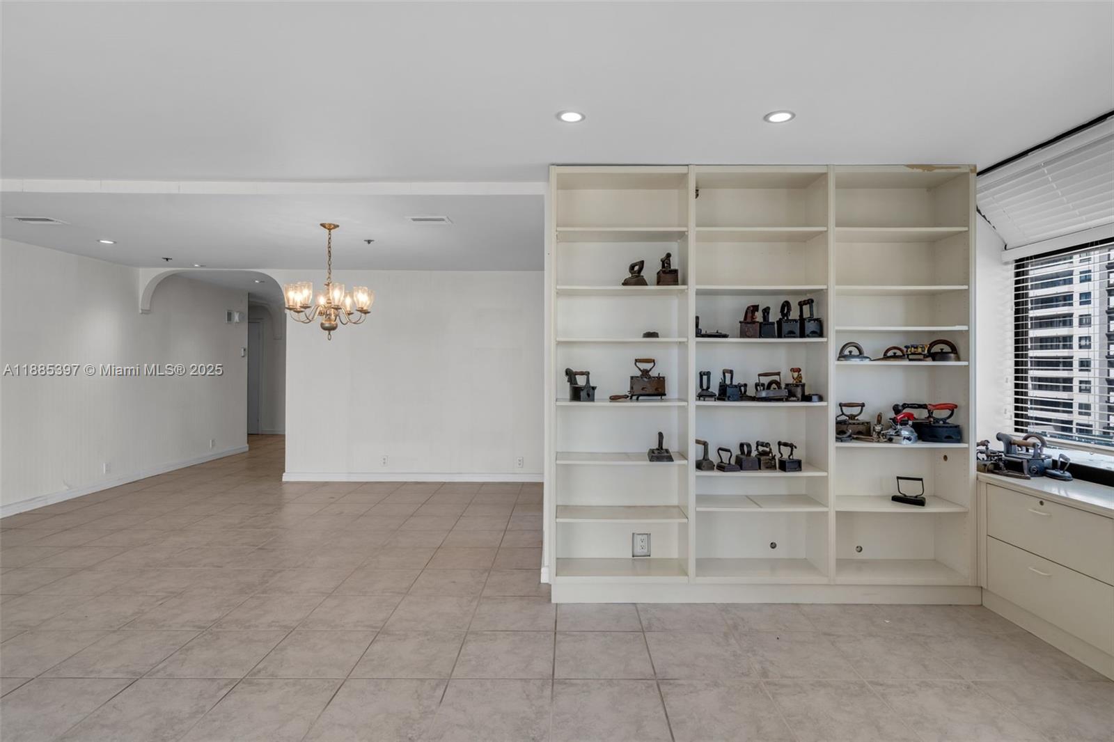 201 Crandon Boulevard, Unit 444 Key Biscayne, FL 33149 - Photo 14 of 47 Dining Area