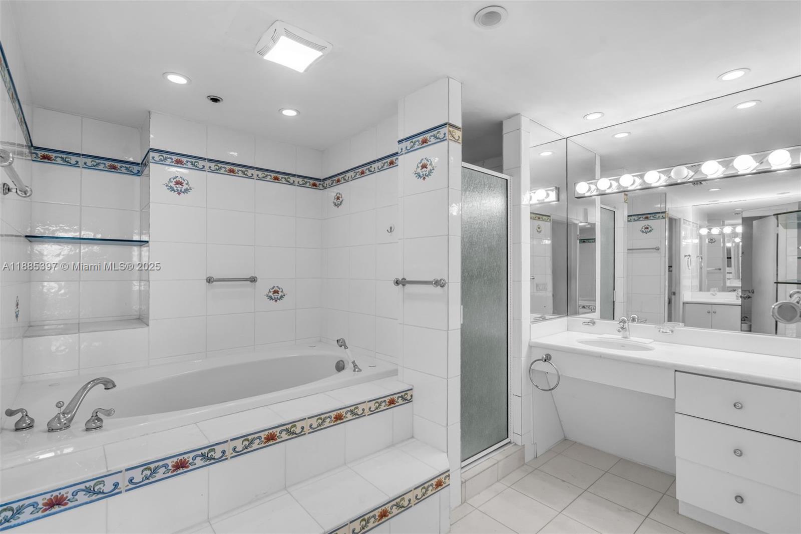 201 Crandon Boulevard, Unit 444 Key Biscayne, FL 33149 - Photo 22 of 47