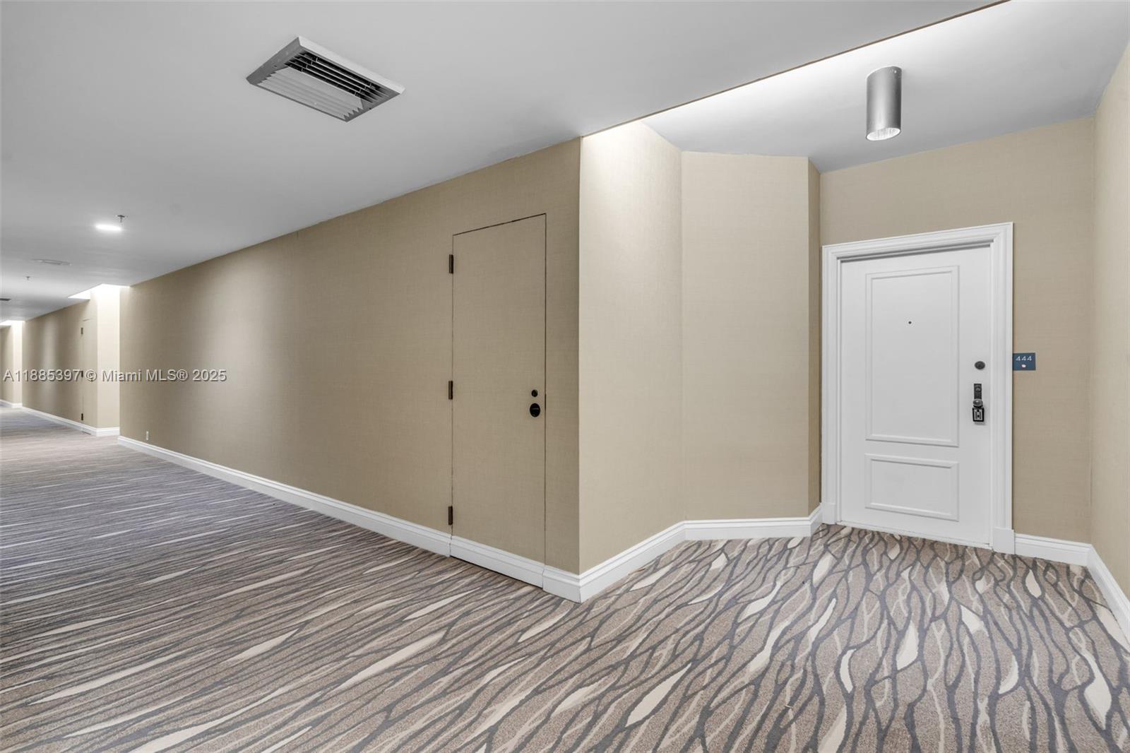 201 Crandon Boulevard, Unit 444 Key Biscayne, FL 33149 - Photo 6 of 47 Entrance To Unit