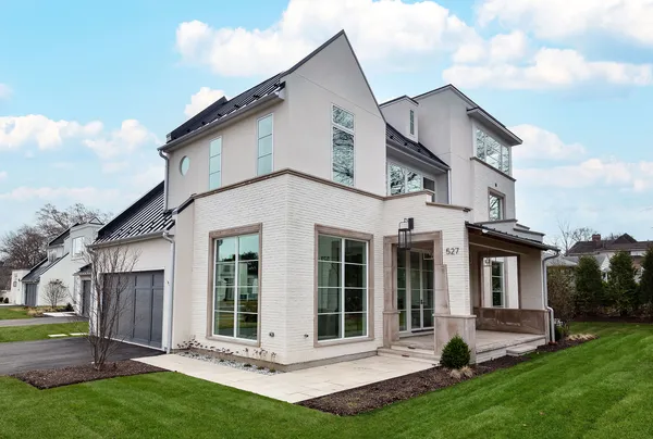 $2,399,000 | 527 Kensington Court, Hinsdale, IL 60521