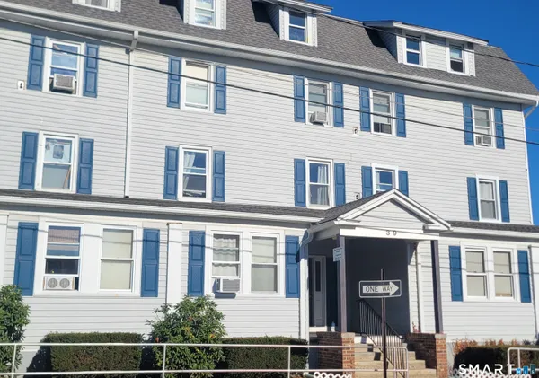 $824 | 39 Park Street, Unit 12, Thomaston, CT 06787