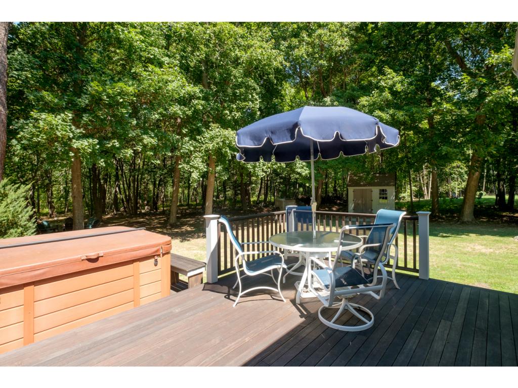 5 Robin Glen Road Stratham, NH 03885 - Photo 24 of 35