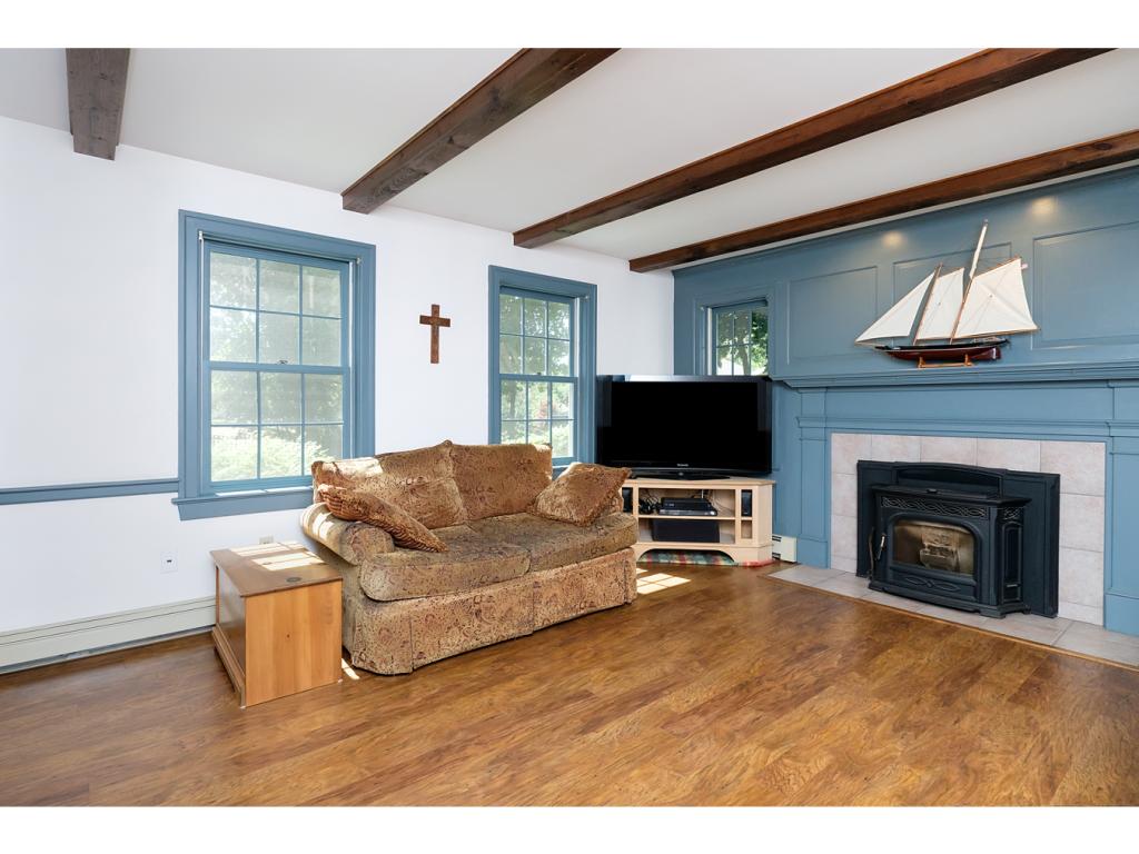 5 Robin Glen Road Stratham, NH 03885 - Photo 6 of 35