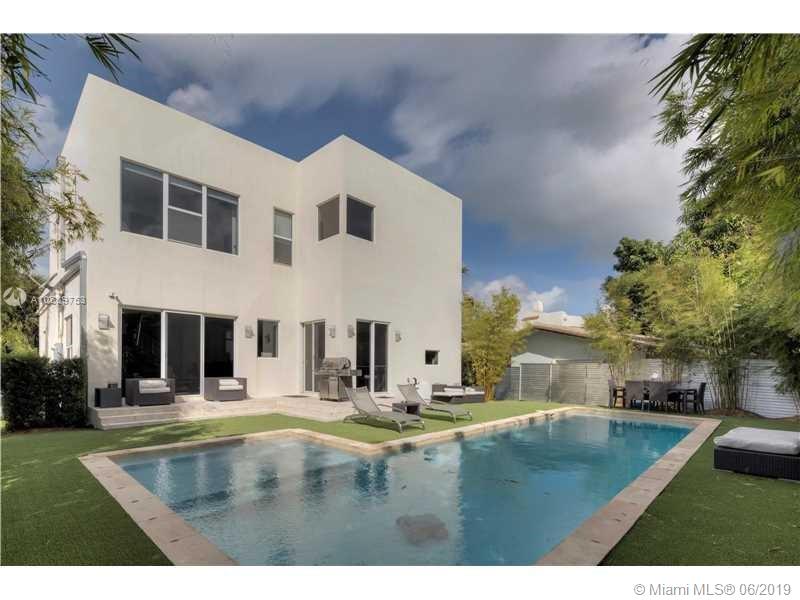 2965 North Bay Road Miami Beach, FL 33140 - Photo 26 of 26