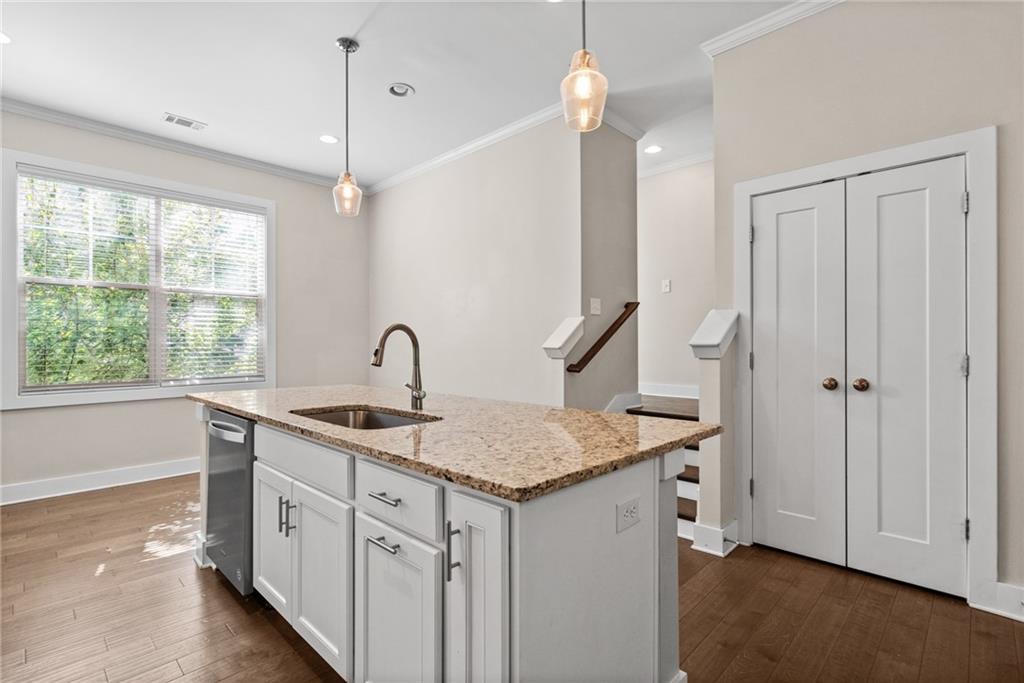 2180 Colvin Court Northwest Atlanta, GA 30318 - Photo 19 of 37