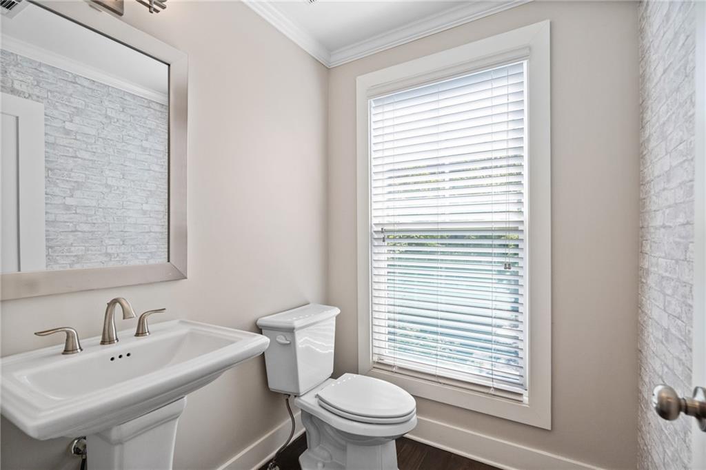 2180 Colvin Court Northwest Atlanta, GA 30318 - Photo 21 of 37