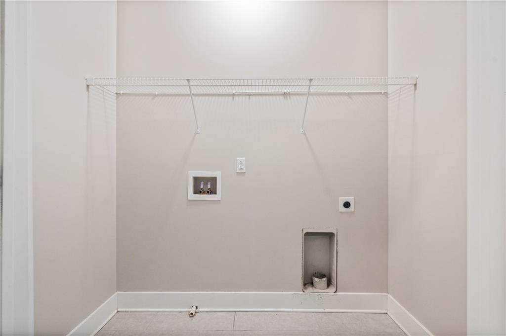 2180 Colvin Court Northwest Atlanta, GA 30318 - Photo 28 of 37