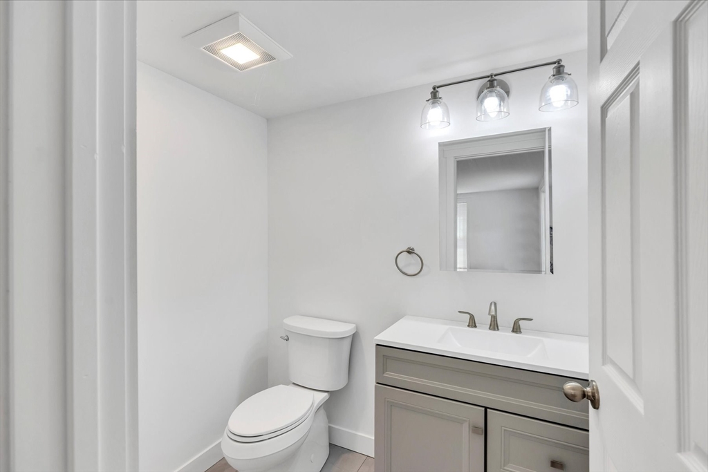 35 Locust Street Wareham, MA 02558 - Photo 11 of 35
