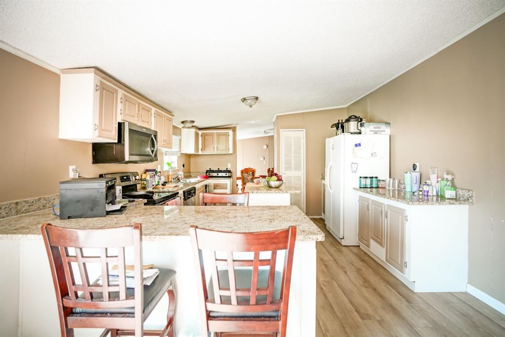 126 Sorrel Way Alvarado, TX 76009 - Photo 4 of 29