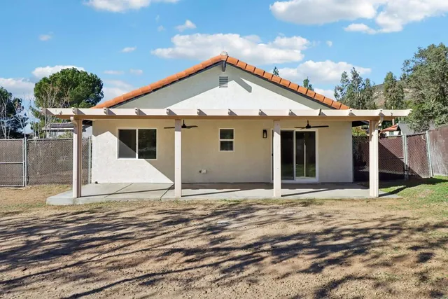 $829,000 | 24485 Del Amo Road, Ramona, CA 92065