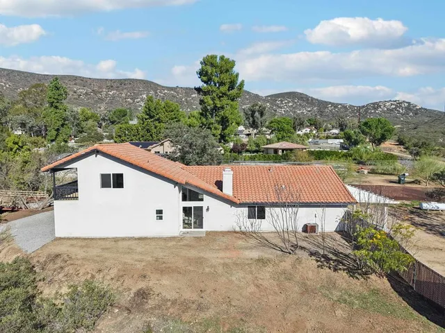 $829,000 | 24485 Del Amo Road, Ramona, CA 92065