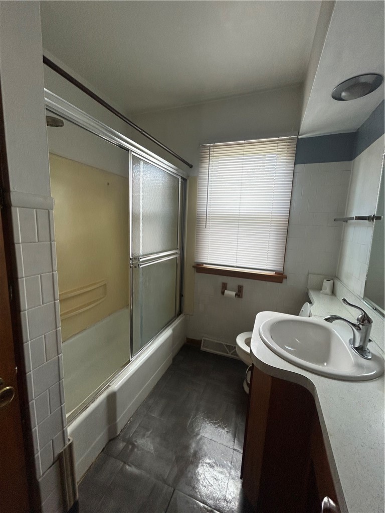 2464 North Maple Avenue Decatur, IL 62526 - Photo 14 of 27