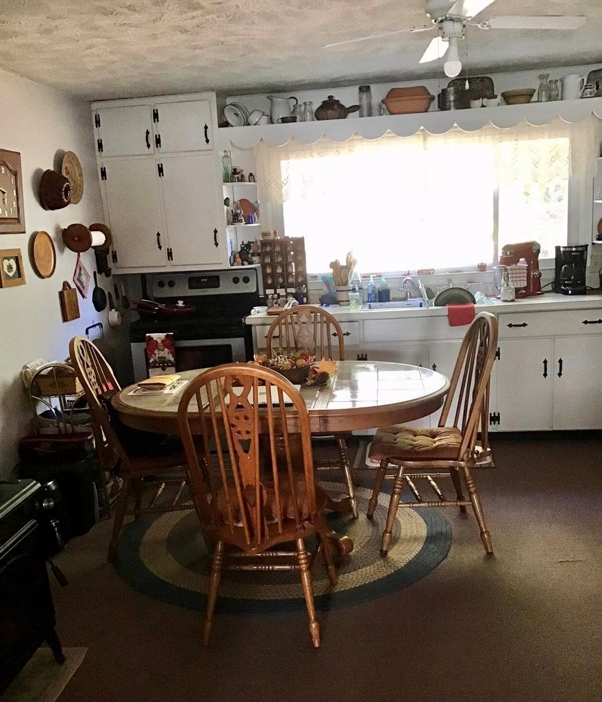2026 Edmonds Road Galax, VA 24333 - Photo 7 of 19 Gallery Image 7