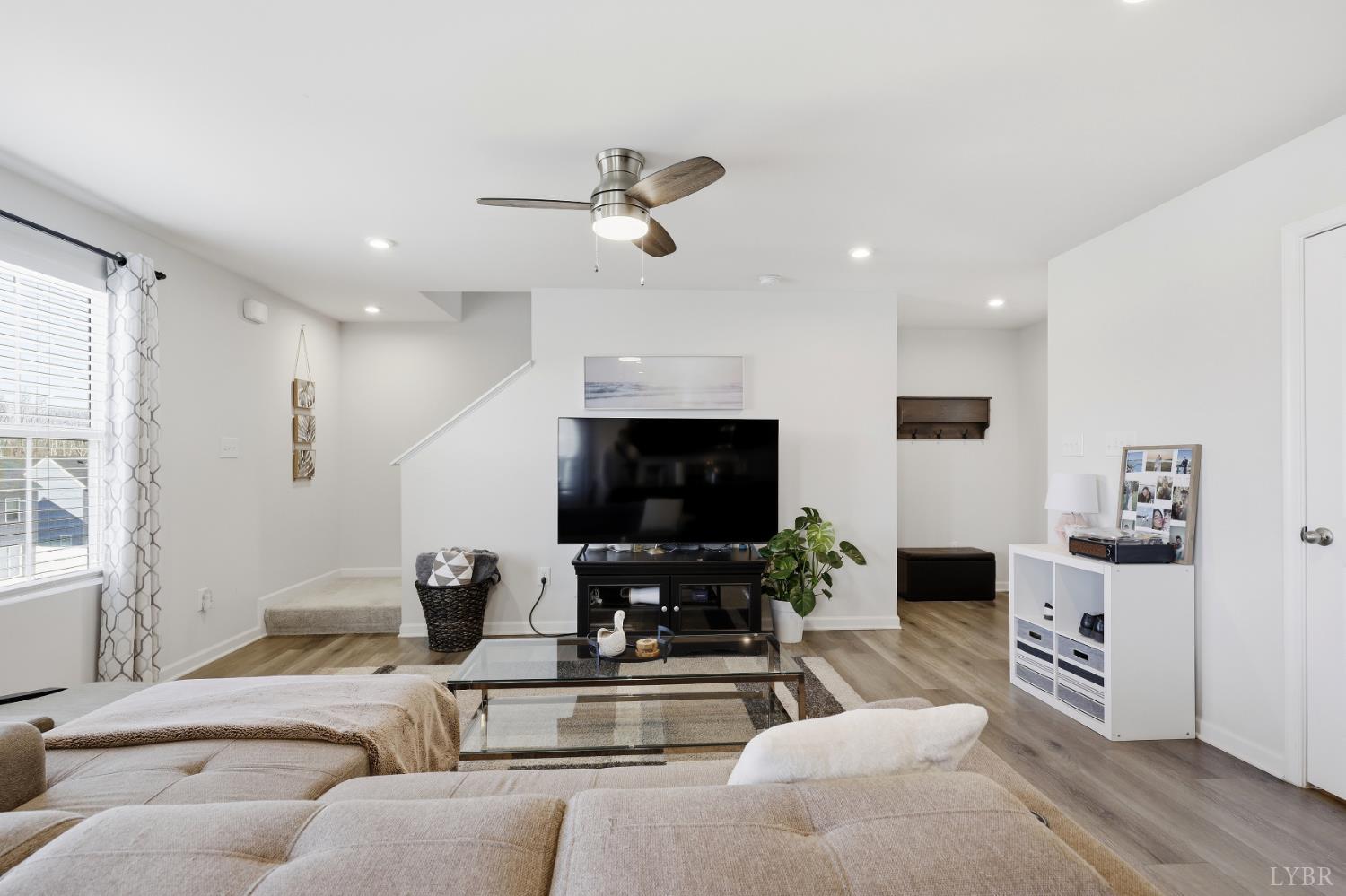 109 Robinia Road Lynchburg, VA 24501 - Photo 3 of 46