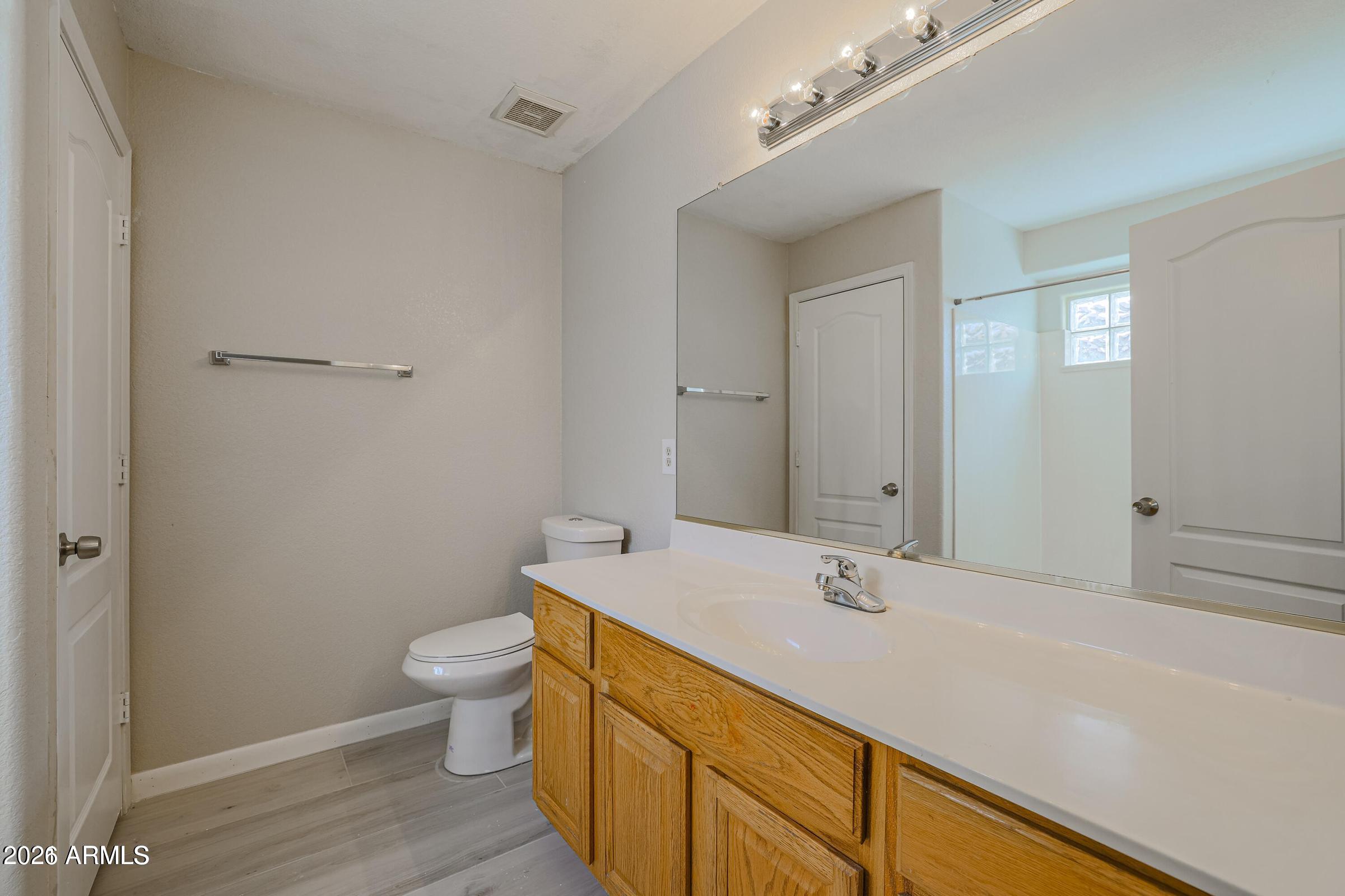 1693 East Milky Way Gilbert, AZ 85295 - Photo 18 of 30 20220717183347736470000000-o