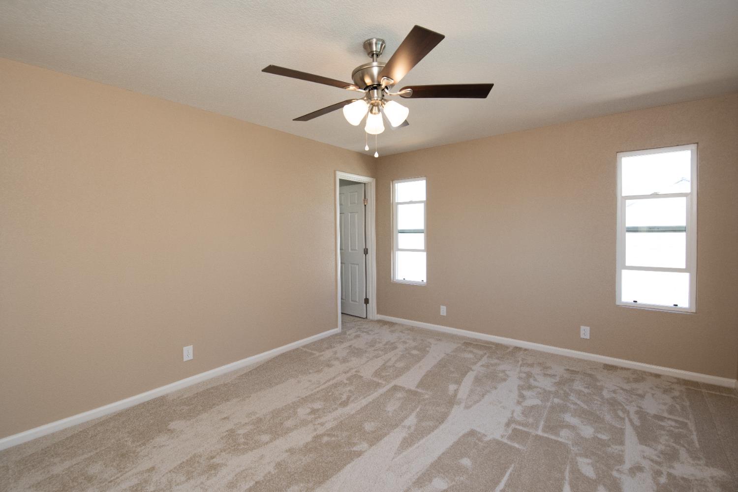 1621 Davis Street Ripon, CA 95366 - Photo 32 of 43 a view of a window in a room
