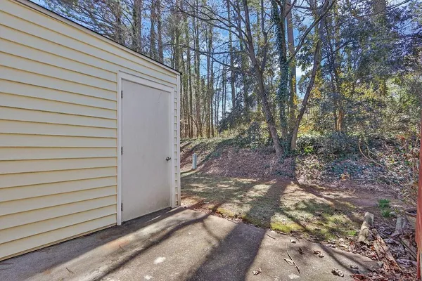 $225,000 | 6390 Wedgeview Drive, Tucker, GA 30084