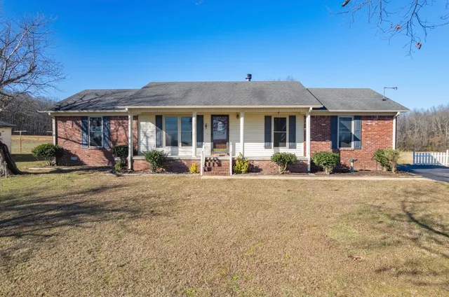 $325,000 | 1310 Inca Road, Henderson, TN 38340