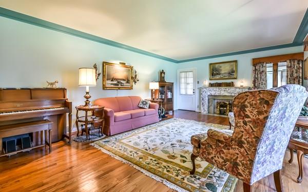 1 Holland Road Pittsburgh, PA 15235 - Photo 8 of 25 Gallery Image 8