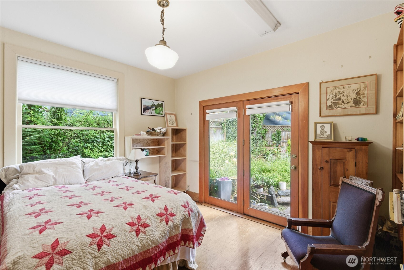 802 16th Avenue Seattle, WA 98122 - Photo 11 of 40
