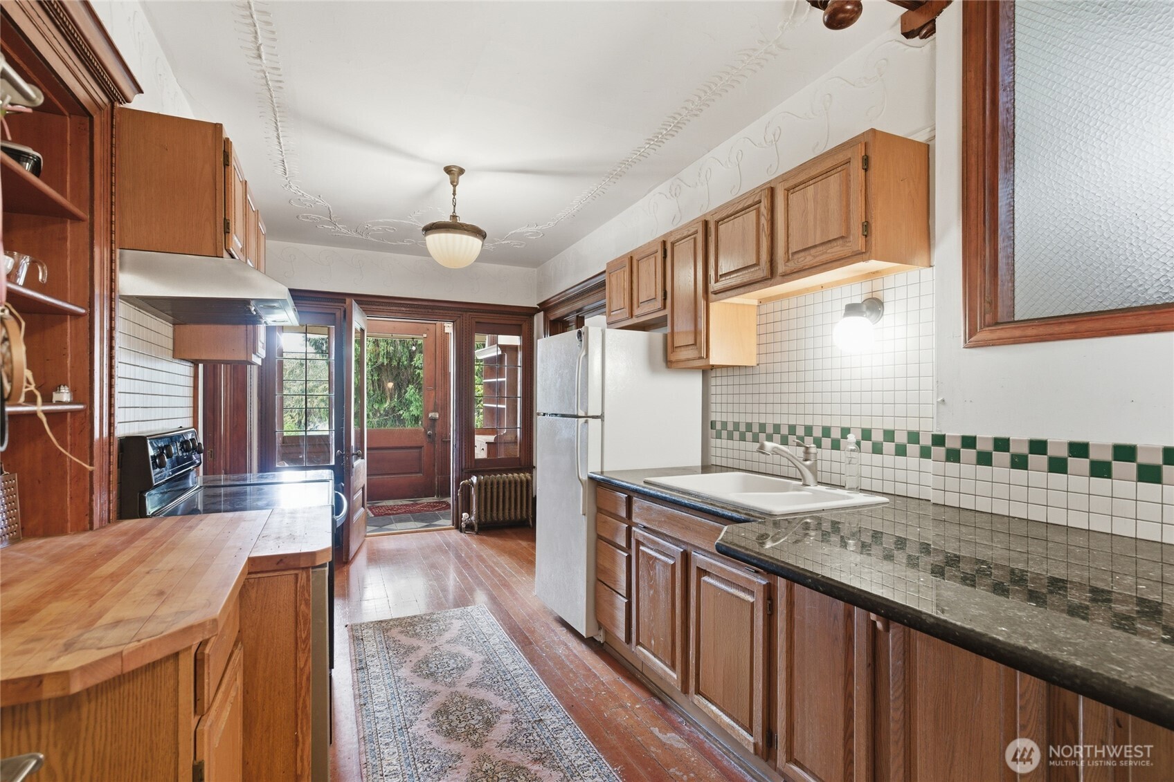 802 16th Avenue Seattle, WA 98122 - Photo 22 of 40