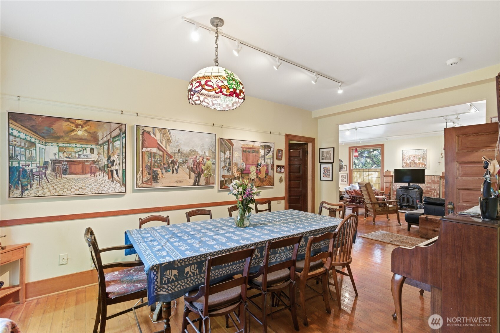 802 16th Avenue Seattle, WA 98122 - Photo 5 of 40