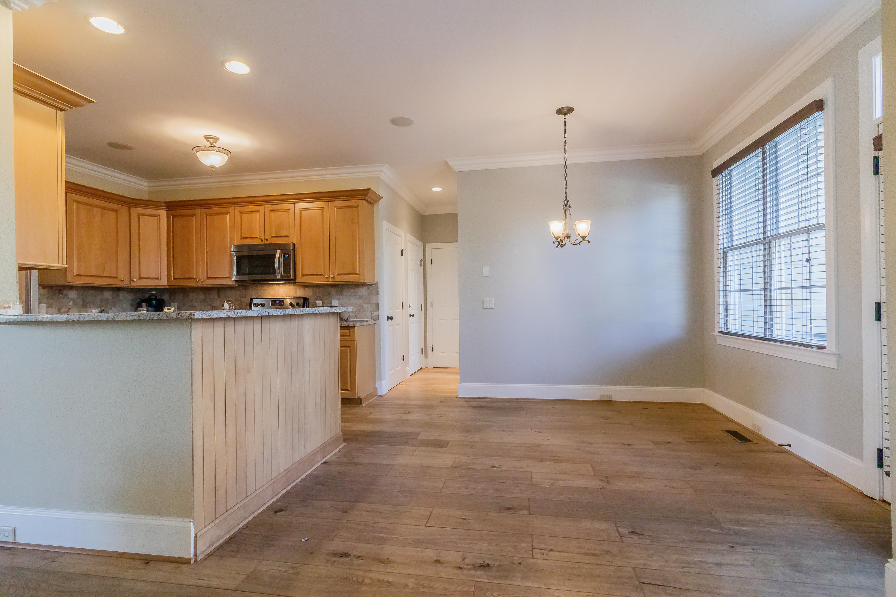 12 Pheonix Circle Rock Spring, GA 30739 - Photo 16 of 60 Kitchen / Breakfast Area