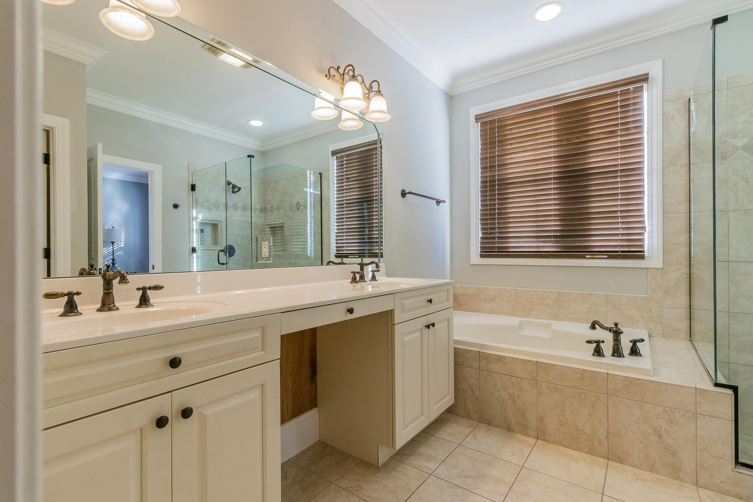 12 Pheonix Circle Rock Spring, GA 30739 - Photo 30 of 60 Master Bathroom