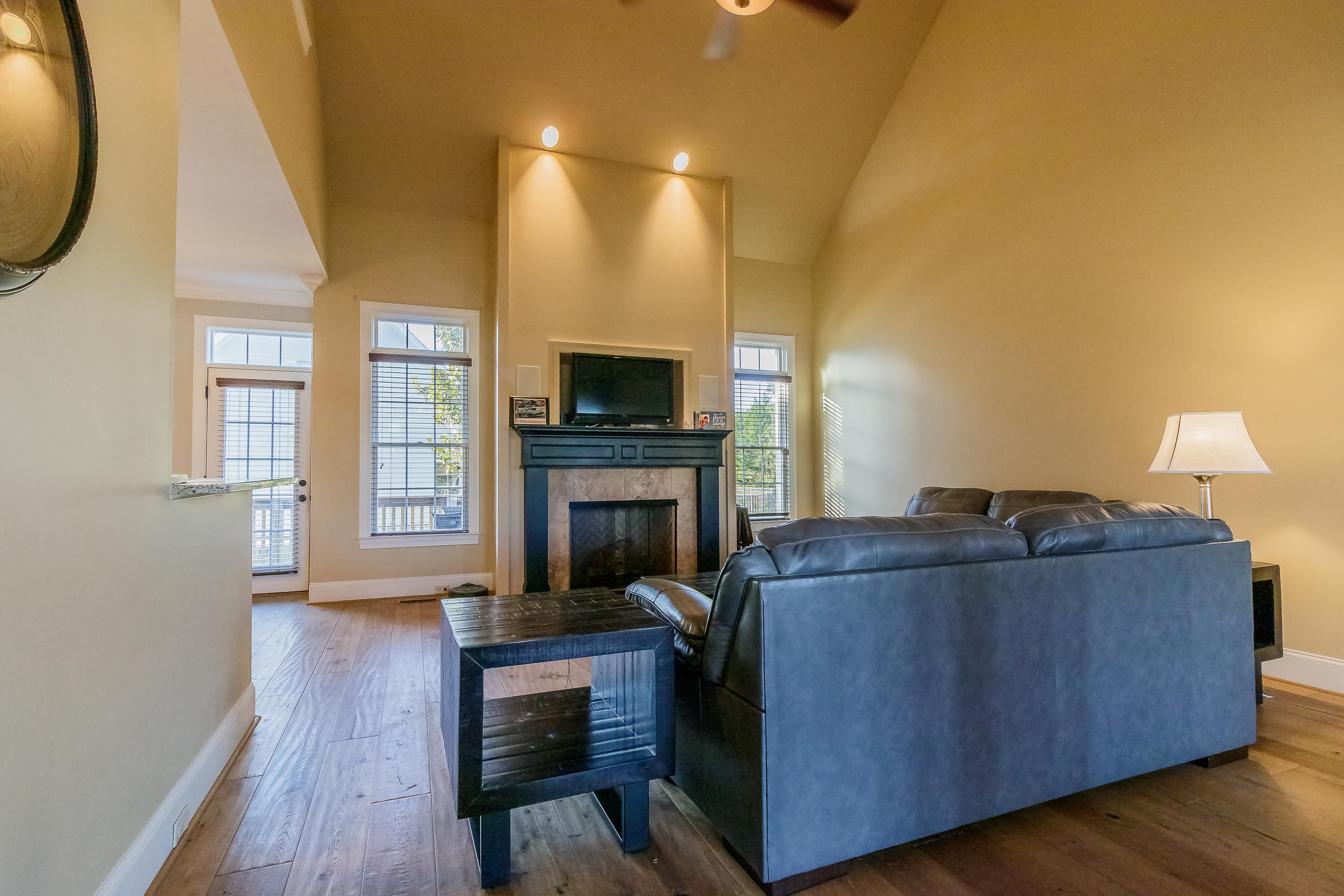 12 Pheonix Circle Rock Spring, GA 30739 - Photo 10 of 60 Living Area
