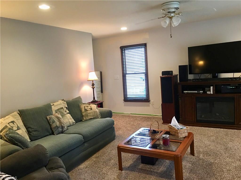 5875 Loop Road Clemmons, NC 27012 - Photo 2 of 11 Gallery Image 2