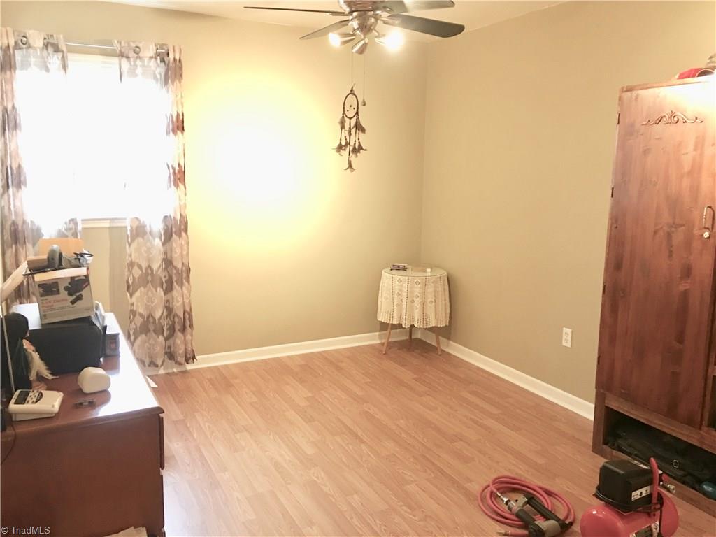 5875 Loop Road Clemmons, NC 27012 - Photo 8 of 11 Gallery Image 8
