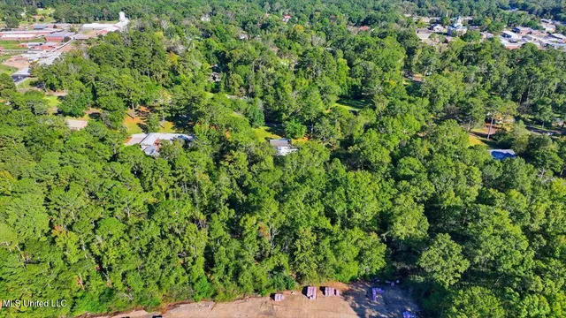 $185,000 | 602 Circle Drive, Mendenhall, MS 39114