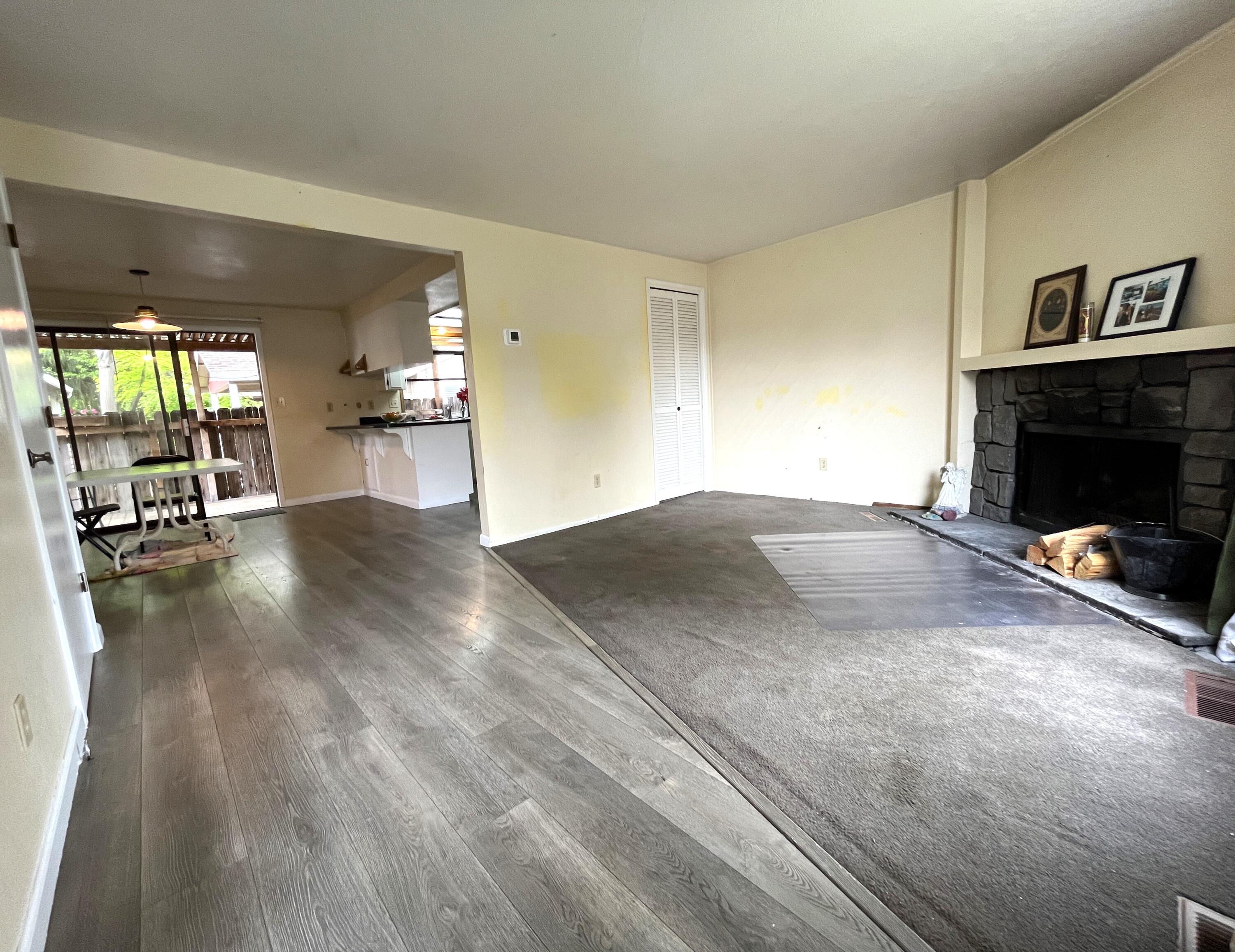 1192 Morrow Road, Unit B Medford, OR 97504 - Photo 7 of 28 7