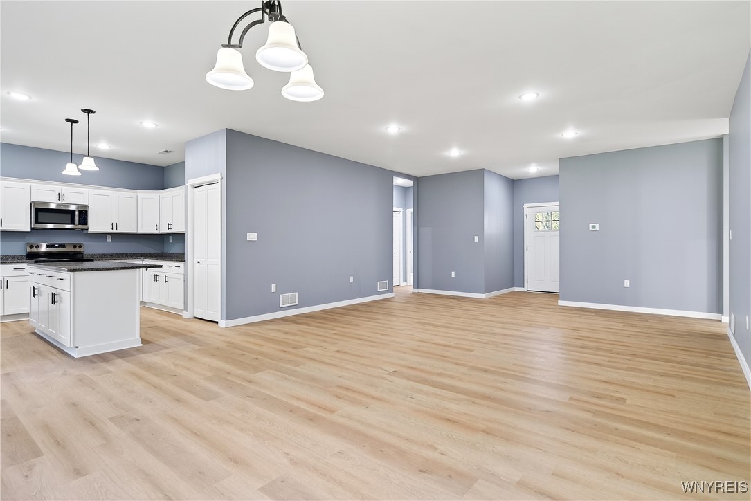 6429 Hamm Road Lockport Town, NY 14094 - Photo 11 of 42