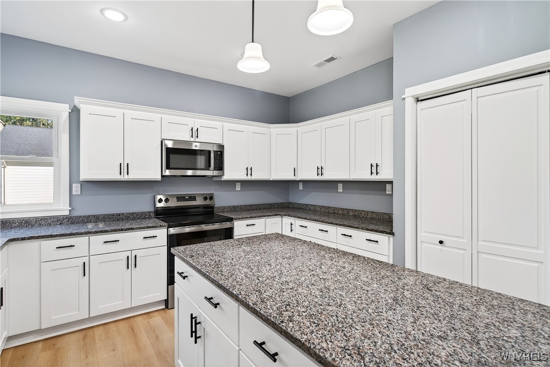 6429 Hamm Road Lockport Town, NY 14094 - Photo 14 of 42