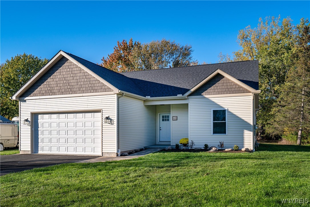 6429 Hamm Road Lockport Town, NY 14094 - Photo 2 of 42