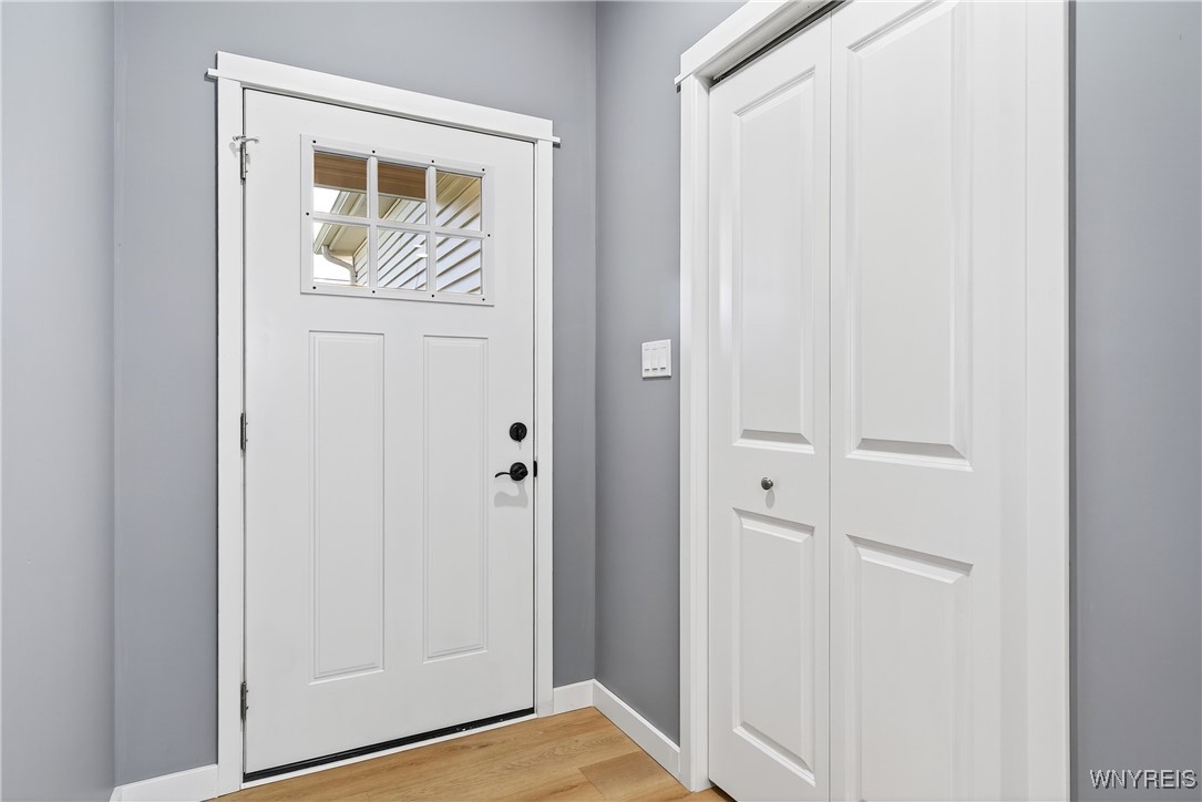 6429 Hamm Road Lockport Town, NY 14094 - Photo 4 of 42