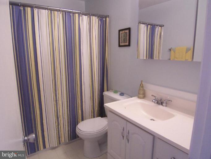 3629 Greenvale Road Baltimore, MD 21229 - Photo 16 of 30 Bath #1