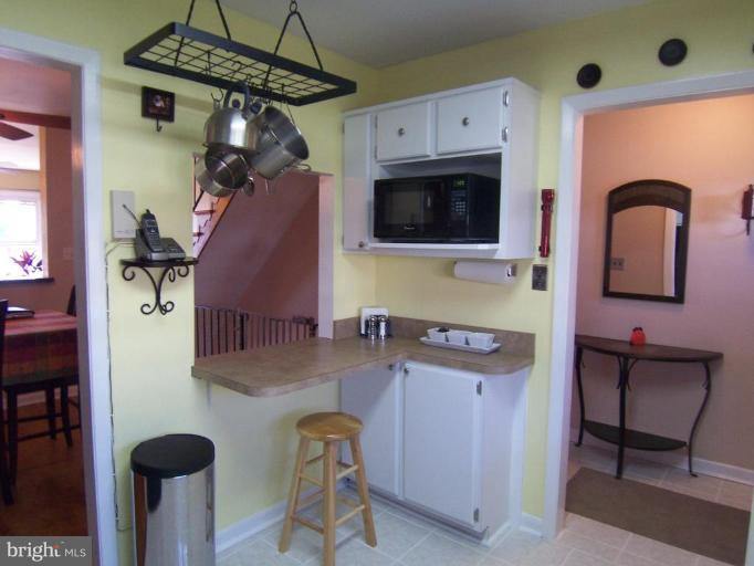 3629 Greenvale Road Baltimore, MD 21229 - Photo 19 of 30 Breakfast Area